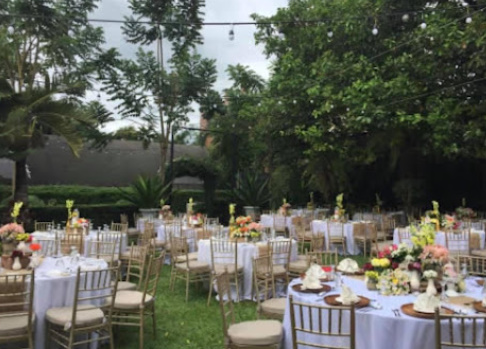 Commander Suites De Velada