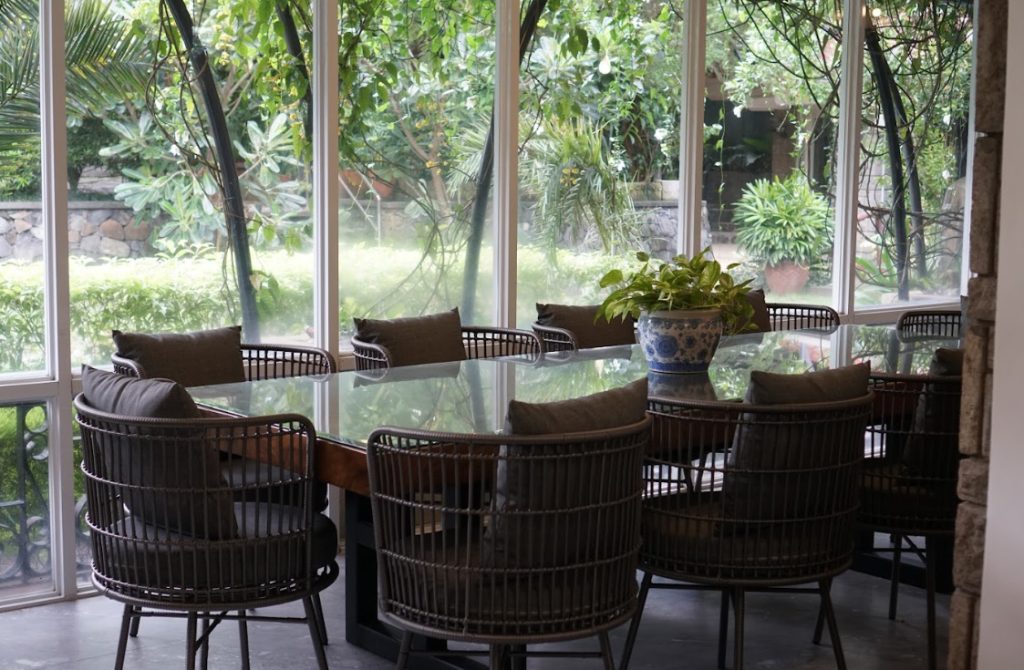 VENUE: LA CASA